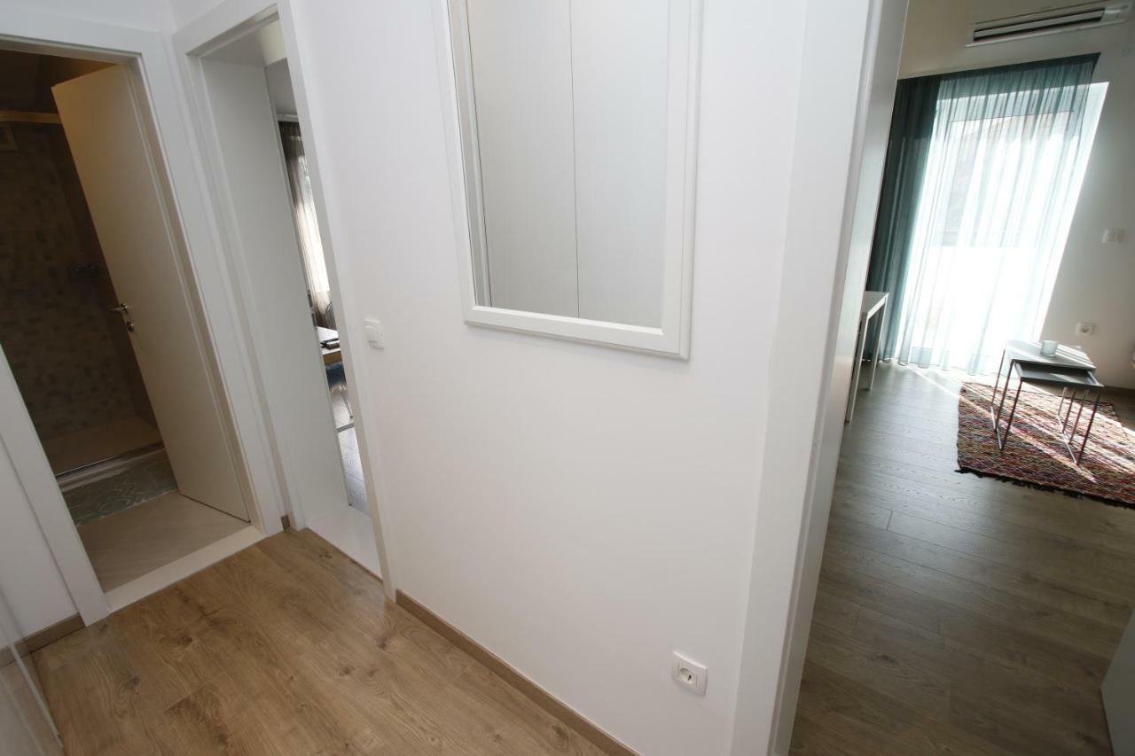 Apartments Besker Макарска Екстериор снимка