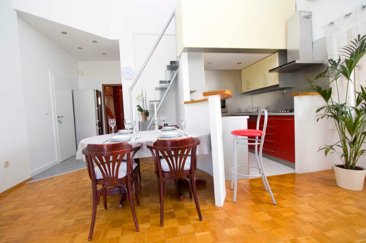 Apartments Besker Макарска Екстериор снимка