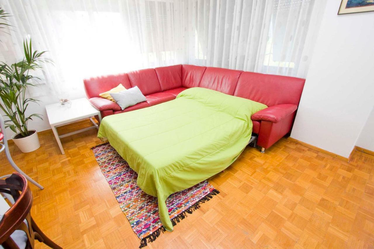 Apartments Besker Макарска Екстериор снимка