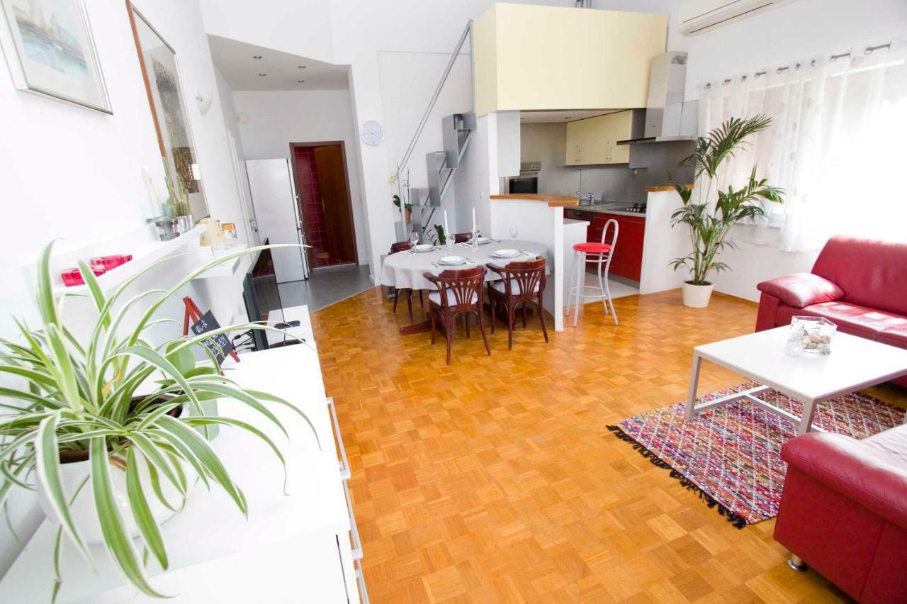 Apartments Besker Макарска Екстериор снимка