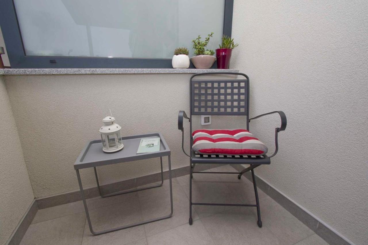 Apartments Besker Макарска Екстериор снимка